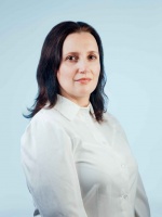 Назарова 